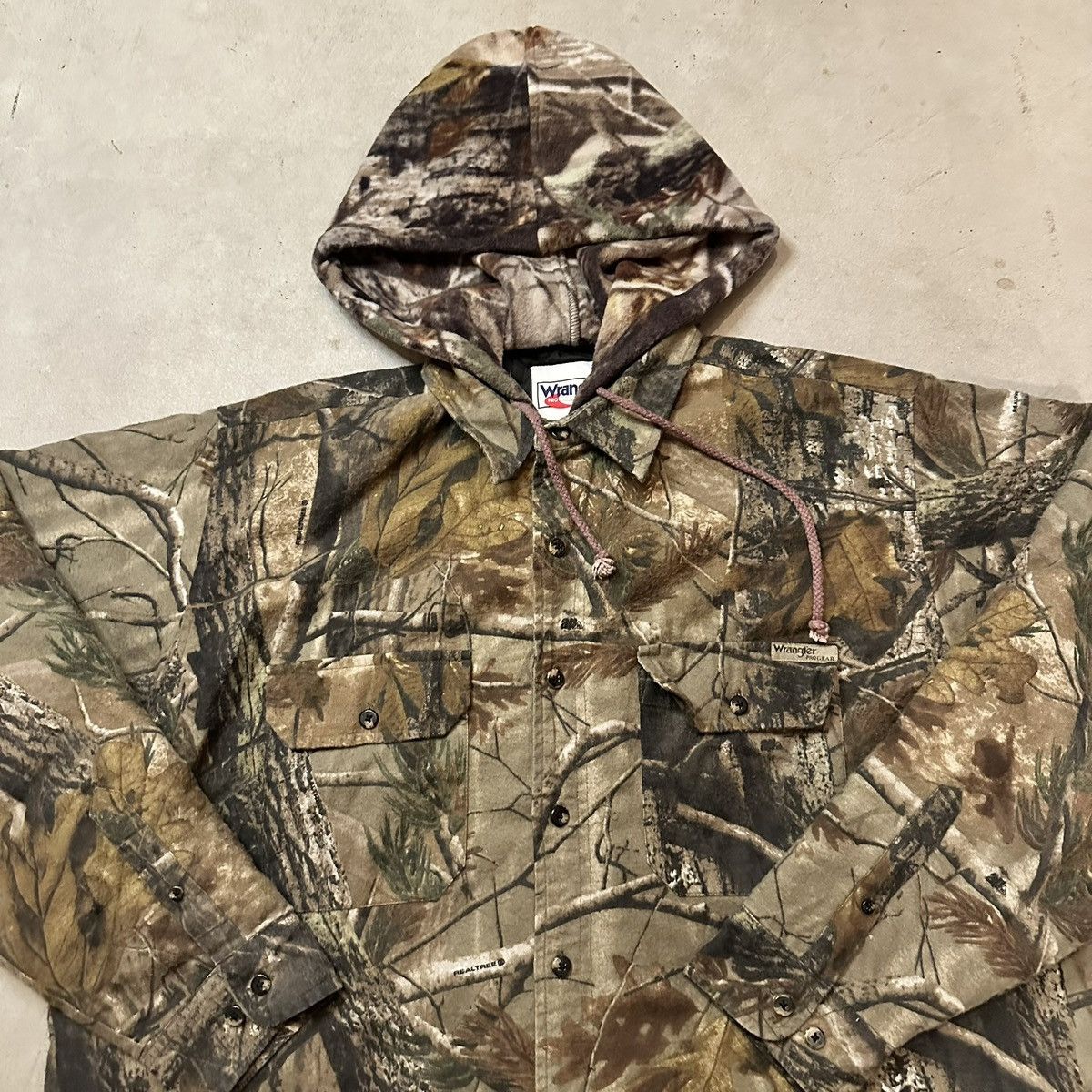 Wrangler Vintage 90s Realtree Wrangler Pro Gear Camo Hunting Jacket Size US XL / EU 56 / 4 - 2 Thumbnail