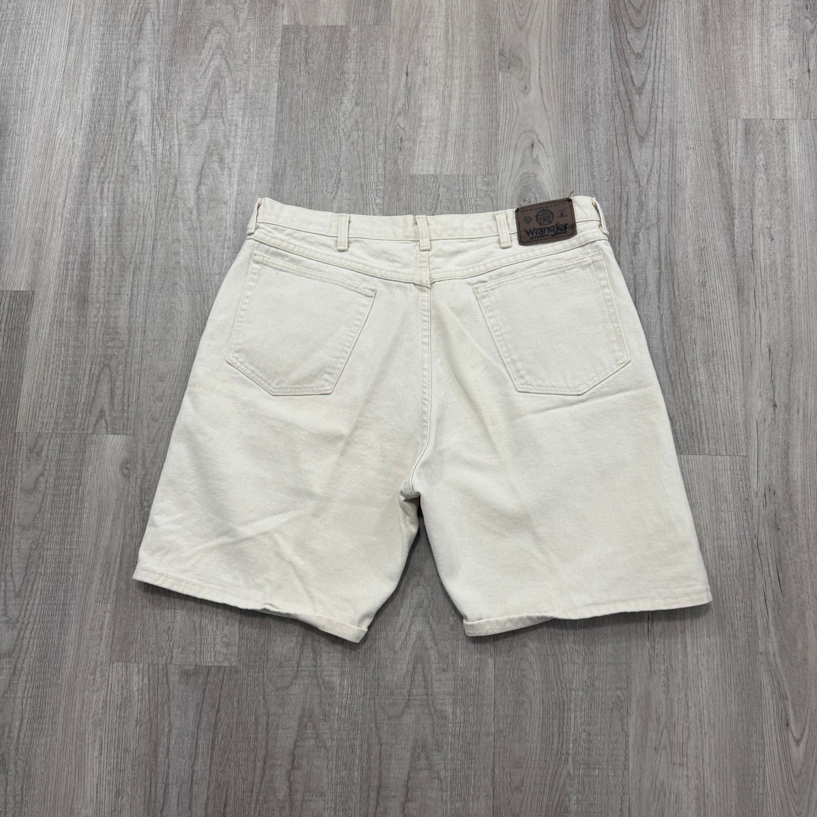 Wrangler Vintage Wrangler Jean Shorts Men's 38 Cream White 9" Inseam Size US 38 / EU 54 - 6 Thumbnail