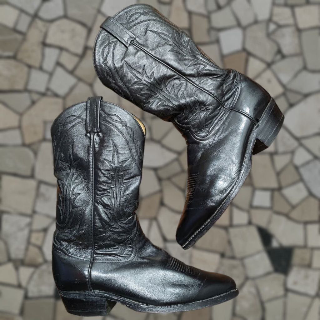 Tony Lama VINTAGE Tony Lama Men's Style 2995 Boots Western Casual Wedding 10 D Black Leather Cowboy Mid-Calf Size US 10 / EU 43 - 1 Thumbnail