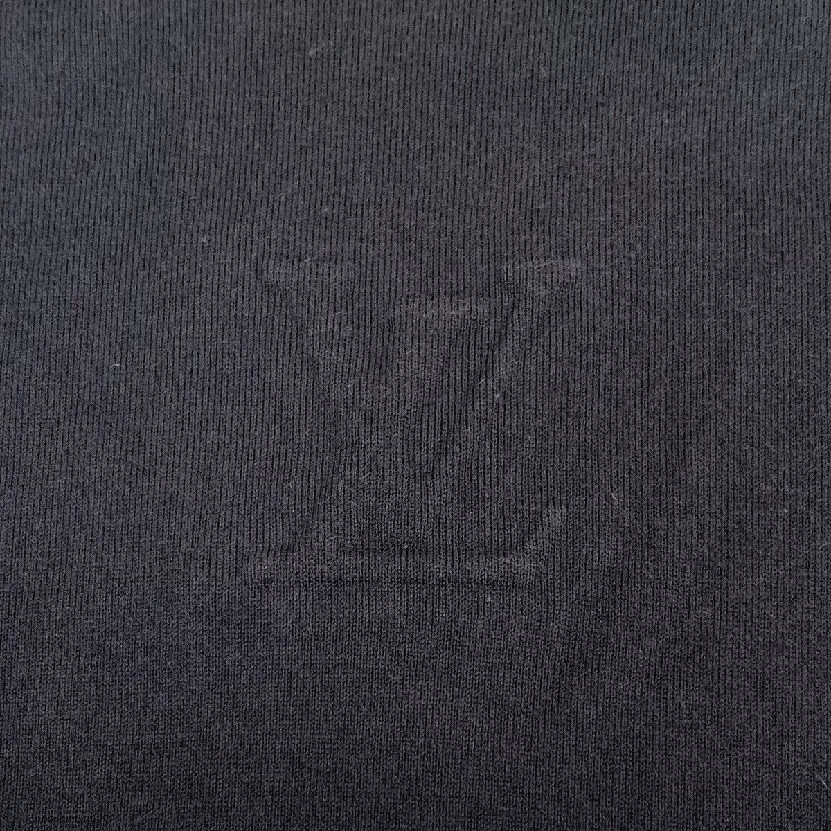 Louis Vuitton Black Short-Sleeve Embossed T-Shirt Size US S / EU 44-46 / 1 - 5 Thumbnail