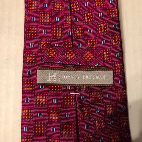 Hickey Freeman HICKEY FREEMAN MEN'S NEW CRIMSON 100%SILK TIE 4" X 58 1/4" Size ONE SIZE - 5 Thumbnail