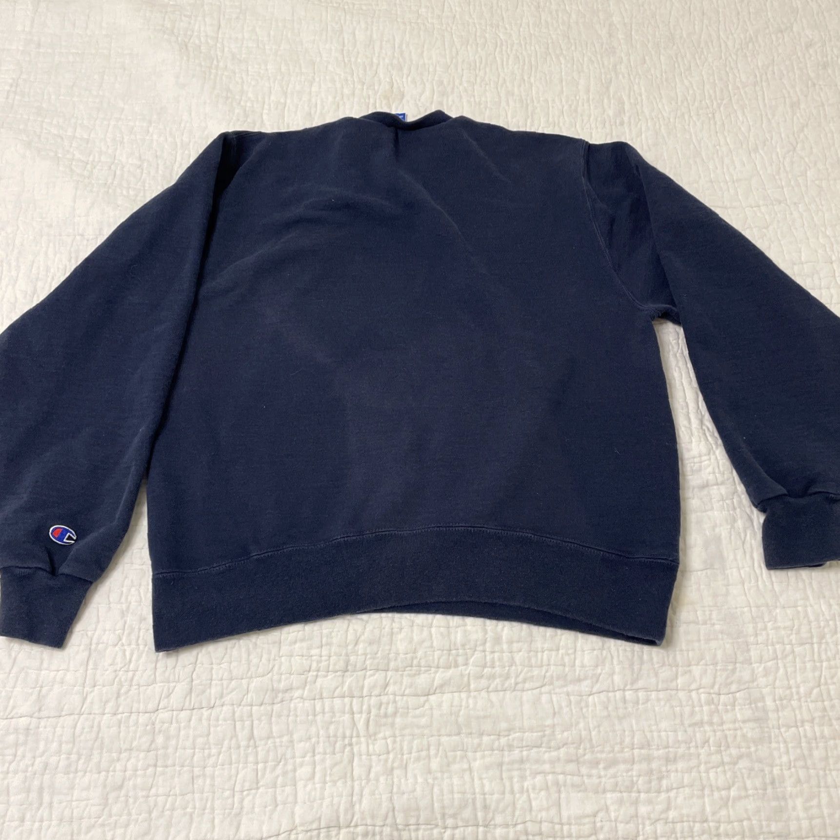 Champion VINTAGE Champion Crewneck Sweatshirt L Mens Heavyweight Navy Blue USA 90s Scrip Spell Out Mexico Size US L / EU 52-54 / 3 - 7 Thumbnail