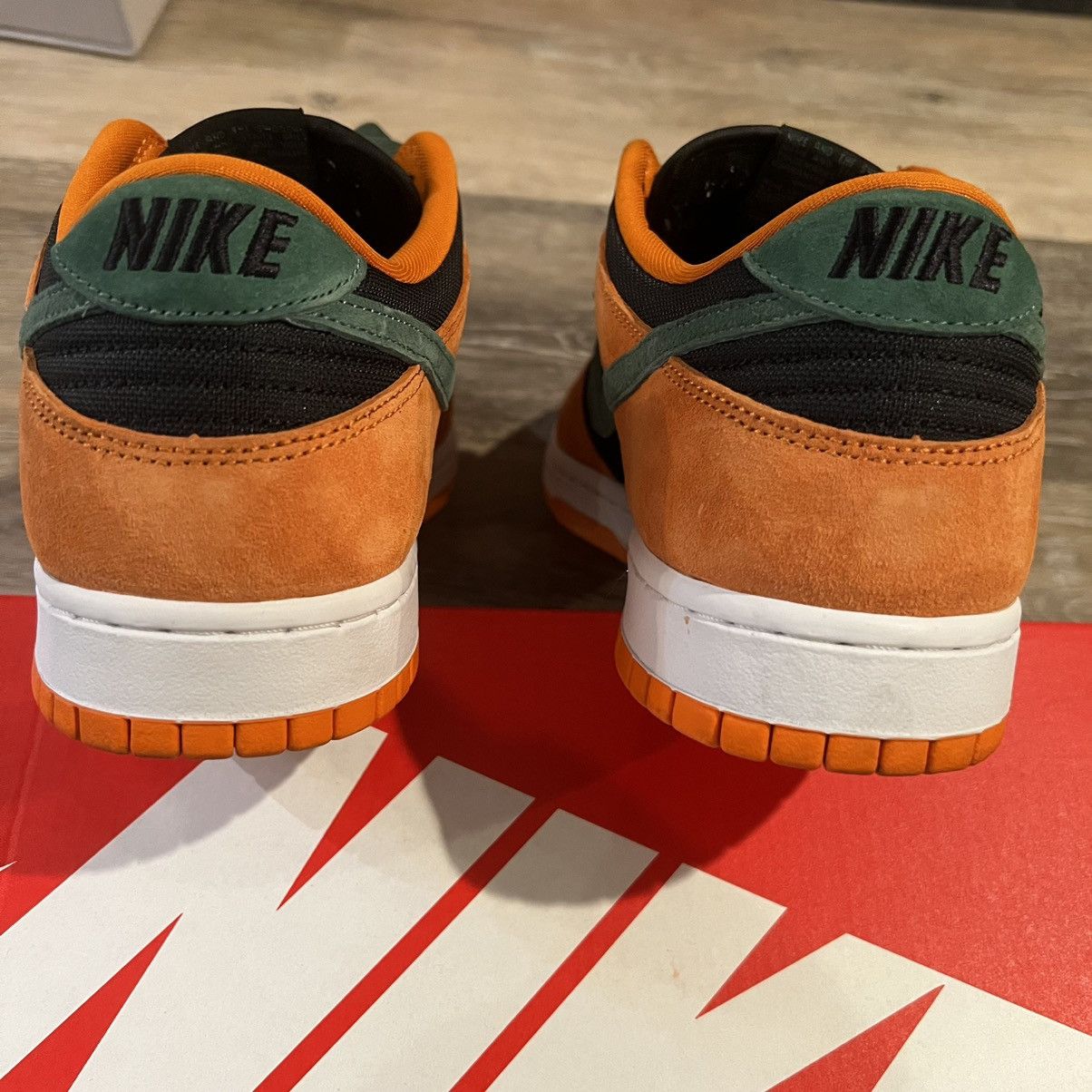 Nike Nike Dunk Low Ceramic Size US 10.5 / EU 43-44 - 12 Thumbnail