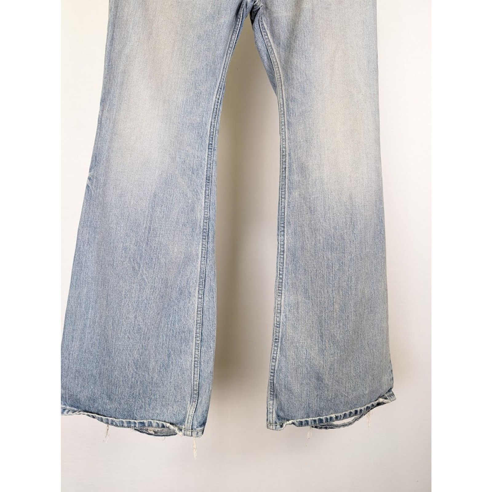 Balenciaga o1rshd1 Q:2 / Flared Denim Pants in Blue Size US 30 / EU 46 - 4 Thumbnail