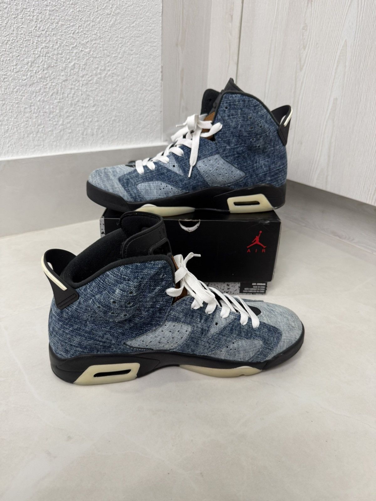 Jordan Brand Air Jordan 6 Retro 'Washed Denim' Size 10.5 Used Size US 10.5 / EU 43-44 - 3 Thumbnail