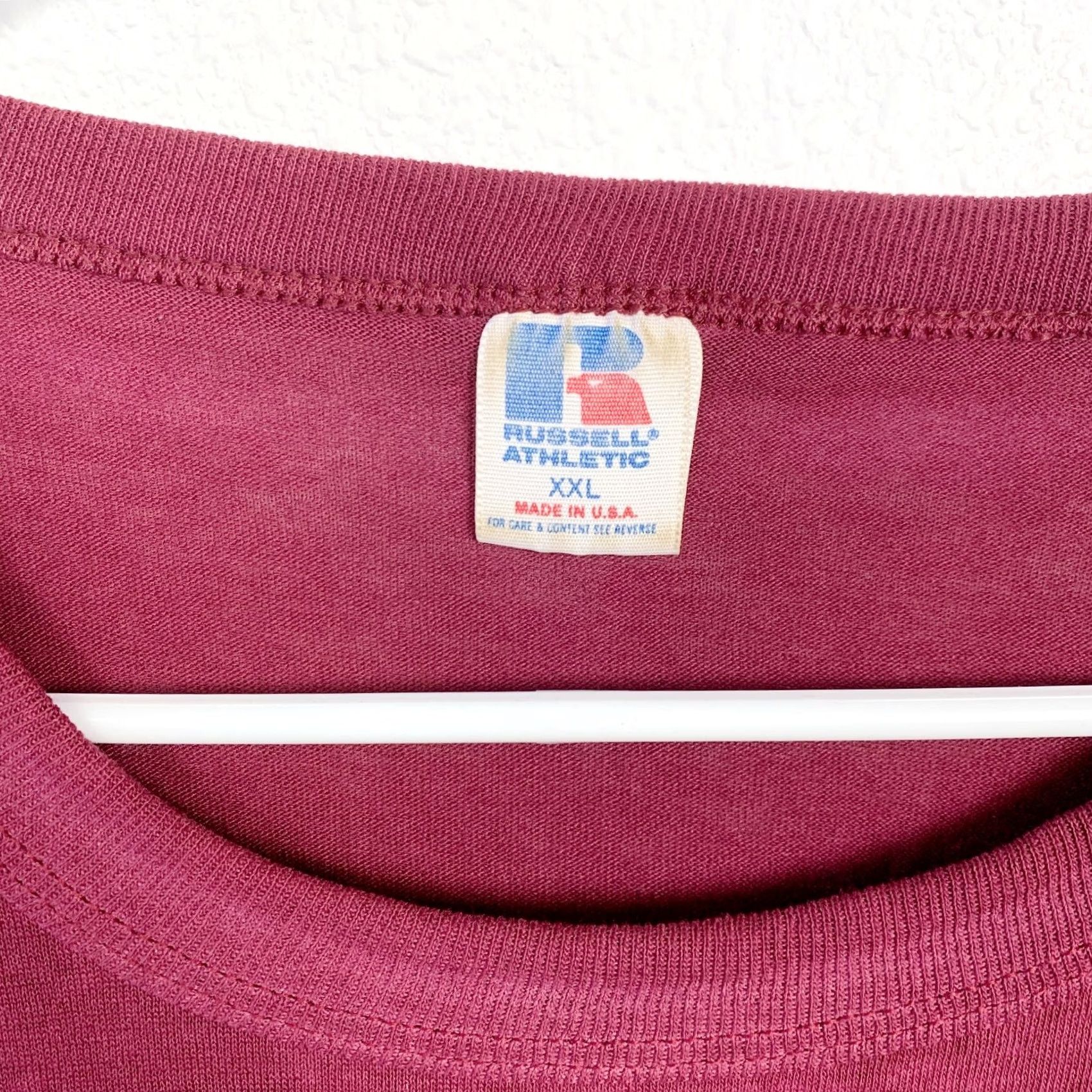 Thrasher VINTAGE Russell T-Shirt Mens Shirt XXL Red Thrashed Coach's Bar & Grill Emporia Kansas Size US XXL / EU 58 / 5 - 5 Thumbnail