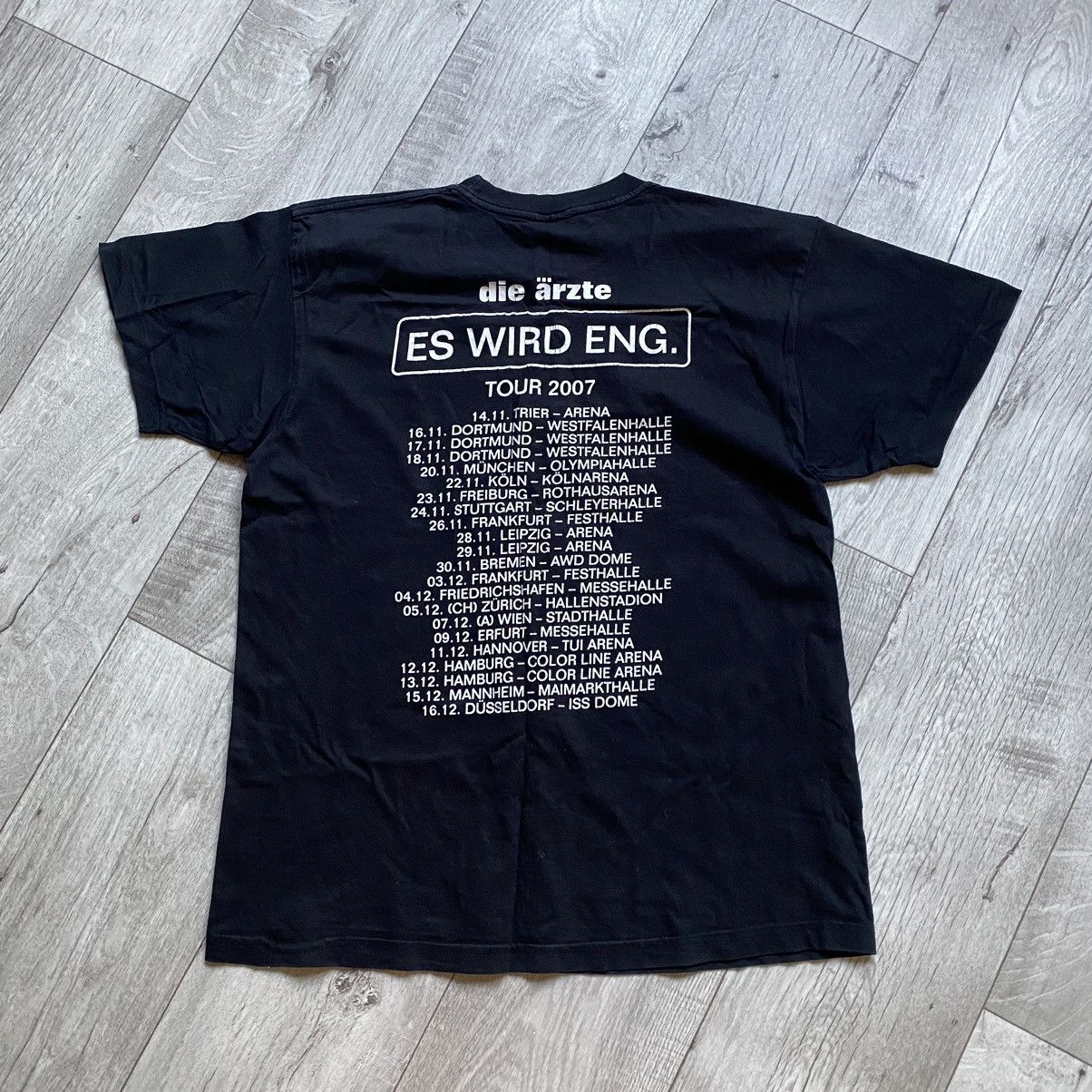 Band Tees VINTAGE DIR ARZTE ES WIRD ENG. TOUR TEE Size US M / EU 48-50 / 2 - 2 Thumbnail