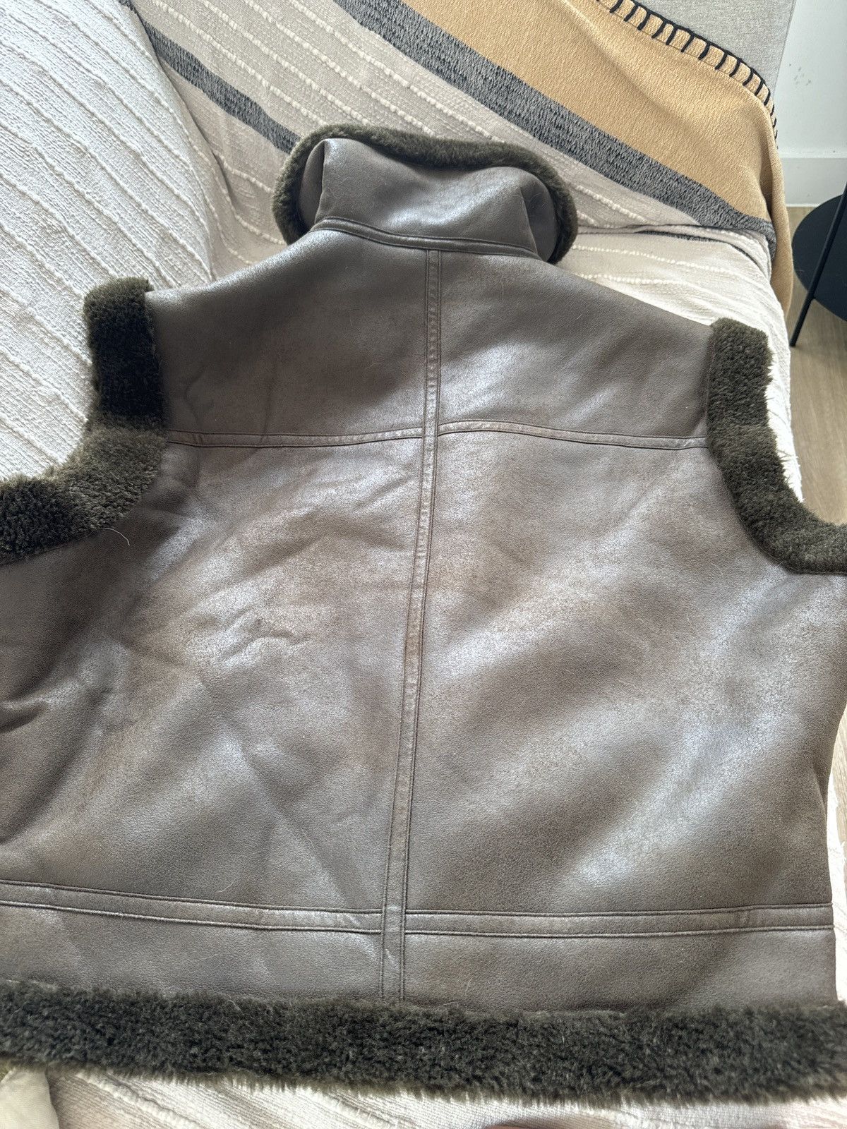 Designer Brand-new eco-friendly fur sample garment Size M / US 6-8 / IT 42-44 - 2 Thumbnail