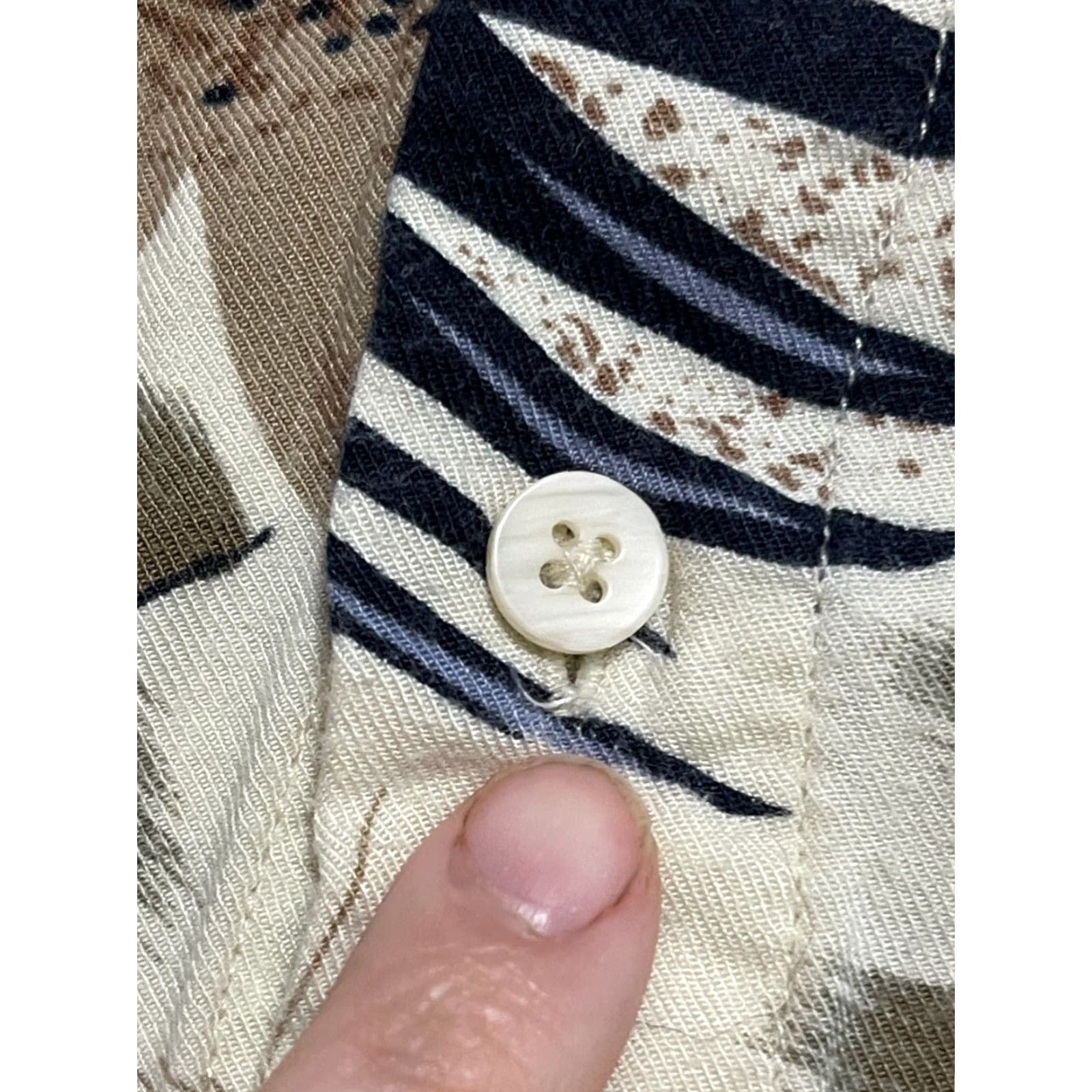 Vintage BRUND Shirt Mens Large White Black Tan Short Sleeve Button Up Shirt Size US L / EU 52-54 / 3 - 5 Thumbnail