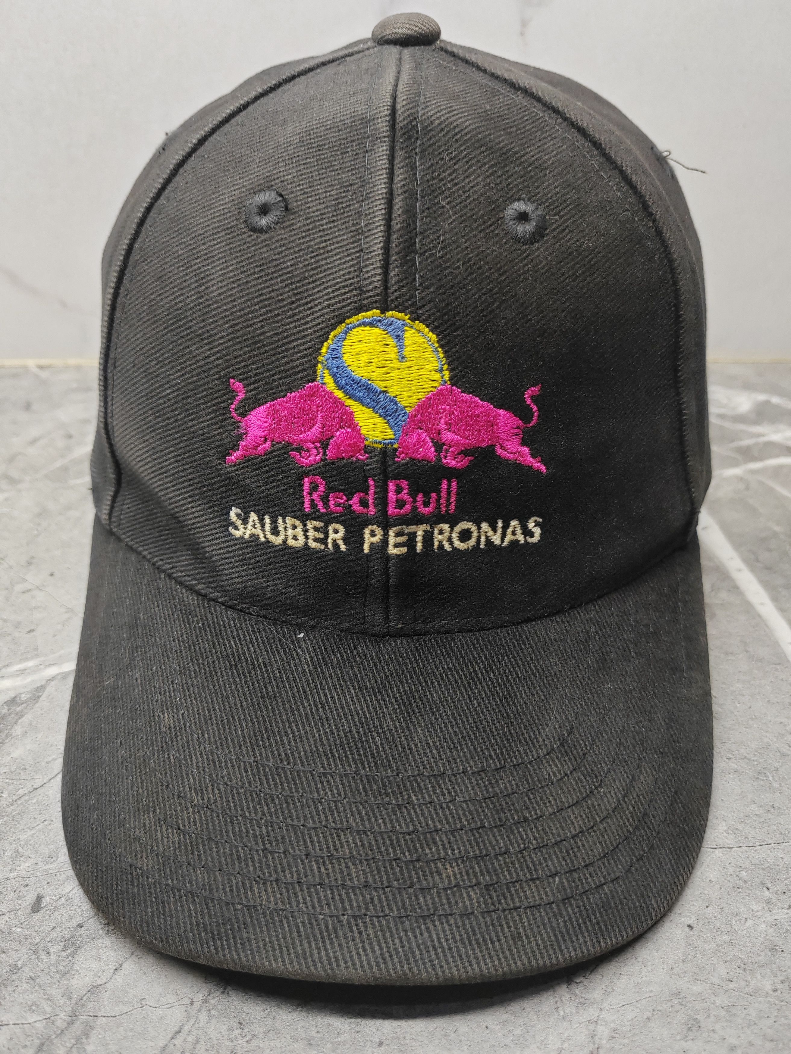 Red Bull Vintage Red Bull Sauber Petronas Formula 1 Cap Hat Size ONE SIZE - 2 Thumbnail