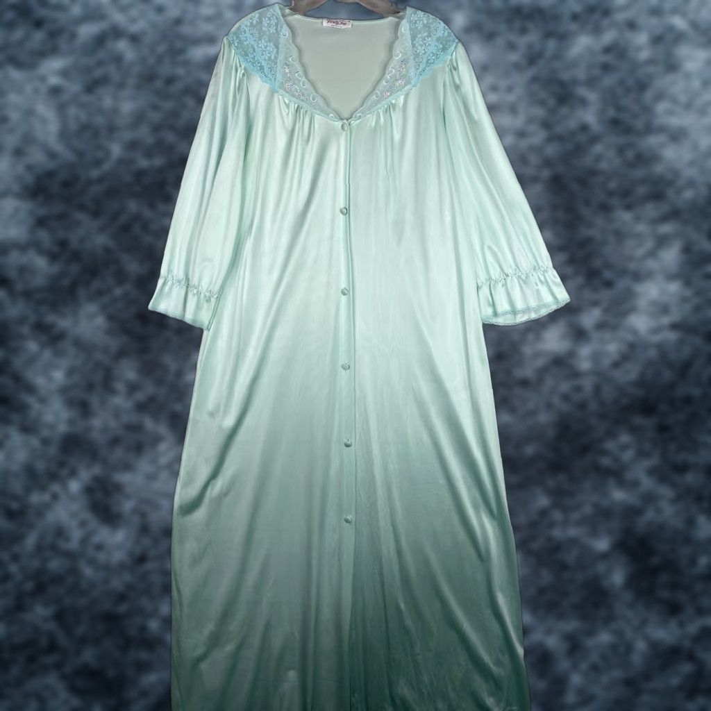 Vintage VINTAGE Vanity Fair Nightgown Womens S Green Button Up Lace Satin Pocket Long Shirt Size ONE SIZE - 1 Thumbnail