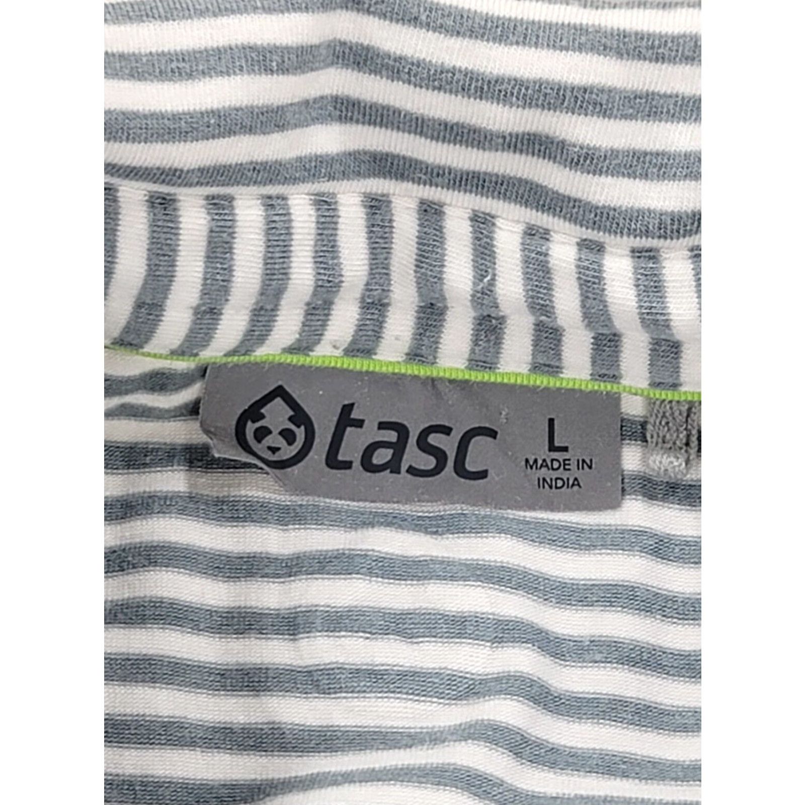 Vintage Tasc Polo Shirt Mens Striped Long Sleeve Cotton Blend Gray White Size L Size US L / EU 52-54 / 3 - 5 Thumbnail