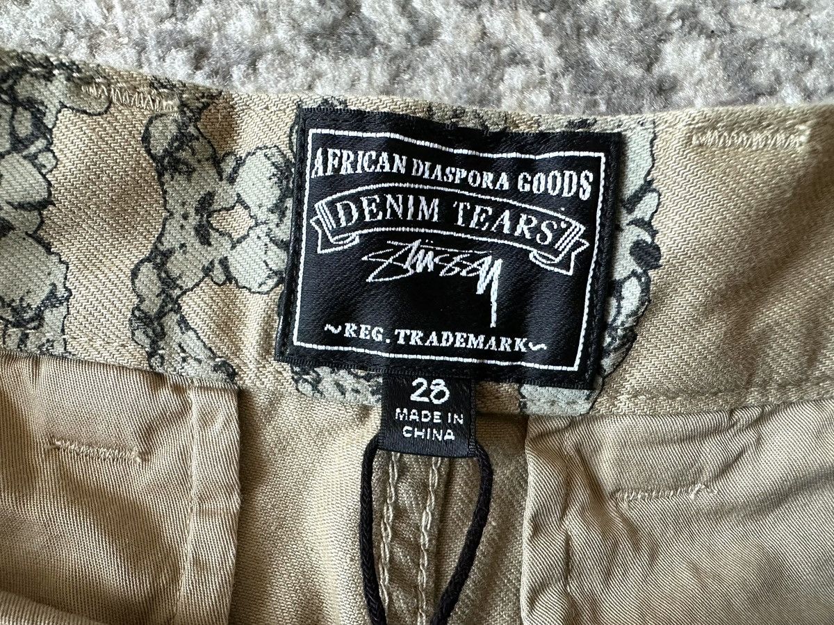 DENIM TEARS × Stussy Denim Tears x Stussy Double S Wreath Chino Pant Kaki SS25 Size US 28 / EU 44 - 6 Thumbnail