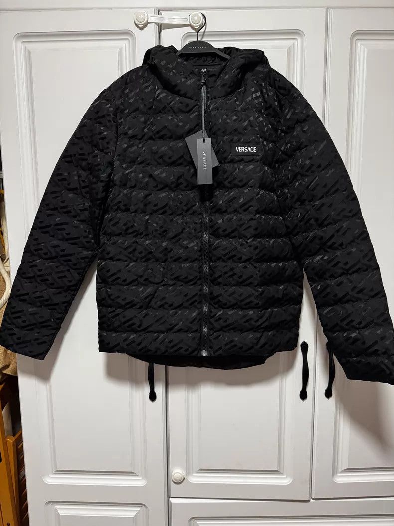 Versace Versace Hooded down jacket with a full logo Size M / US 6-8 / IT 42-44 - 1 Thumbnail
