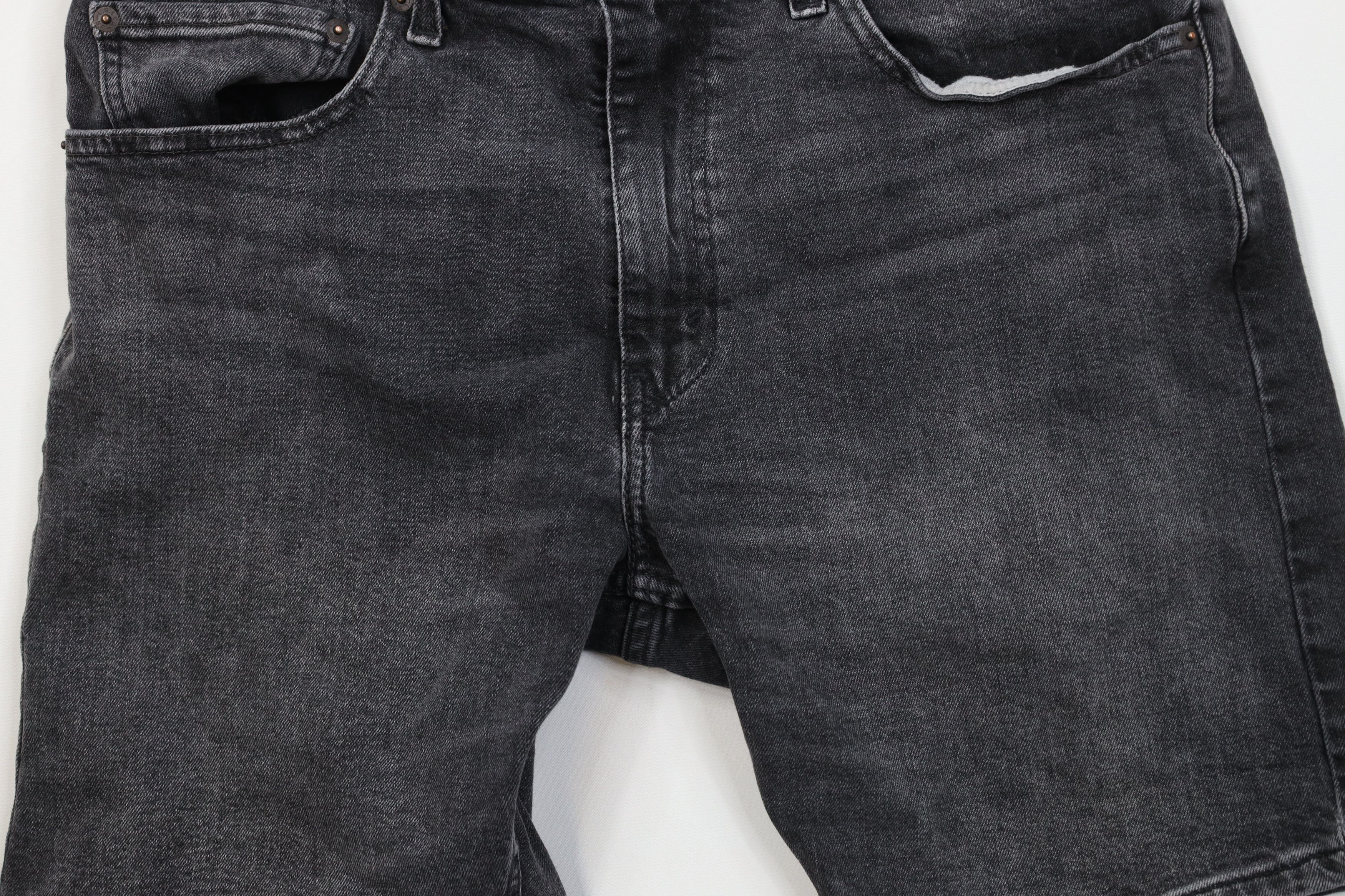 Levi's Vintage Y2K Levis 412 Faded Above Knee Denim Shorts Black Size US 36 / EU 52 - 3 Thumbnail