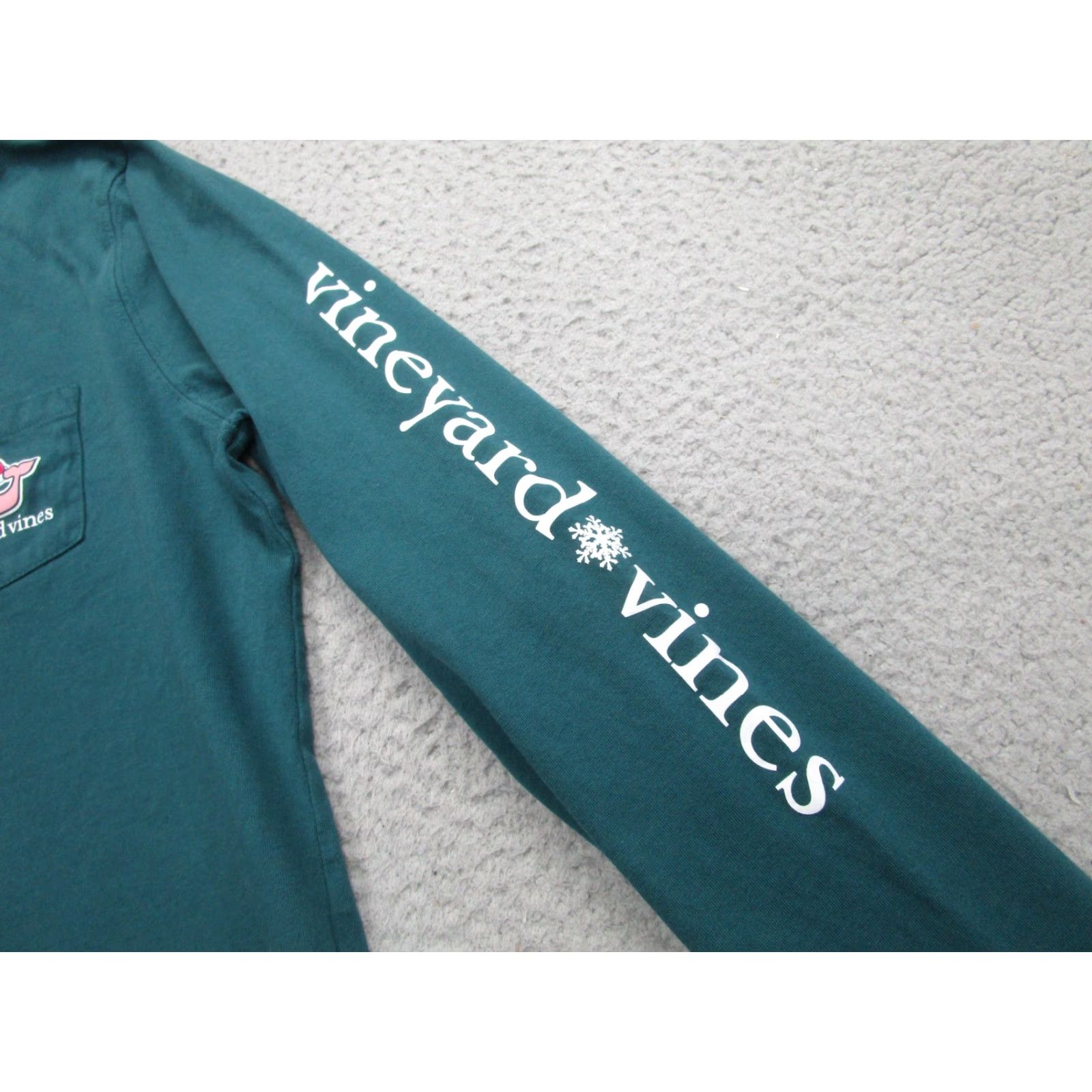 Vineyard Vines VINEYARD VINES Christmas Shirt Mens Small Green Long Sleeve Pocket Tee Graphic Print Size US S / EU 44-46 / 1 - 3 Thumbnail