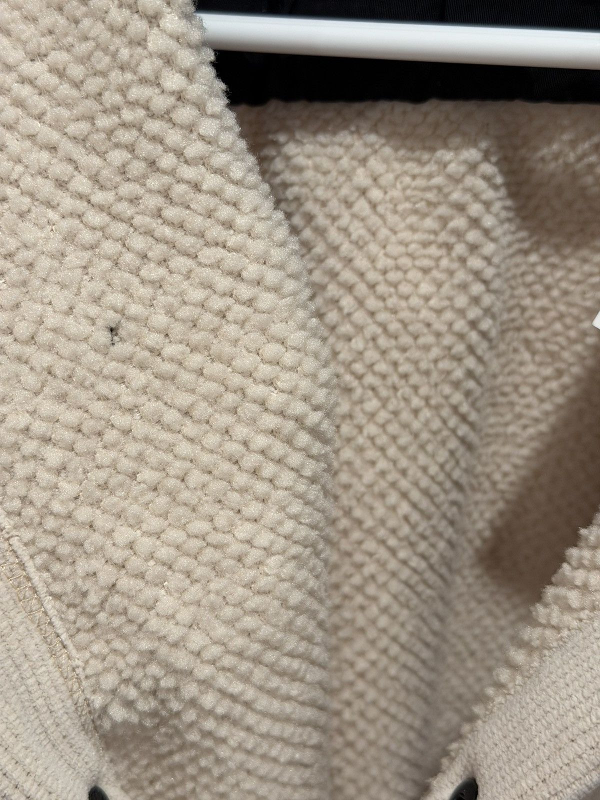Kenneth Cole Creme Woven Active Button-Down Size US M / EU 48-50 / 2 - 7 Thumbnail