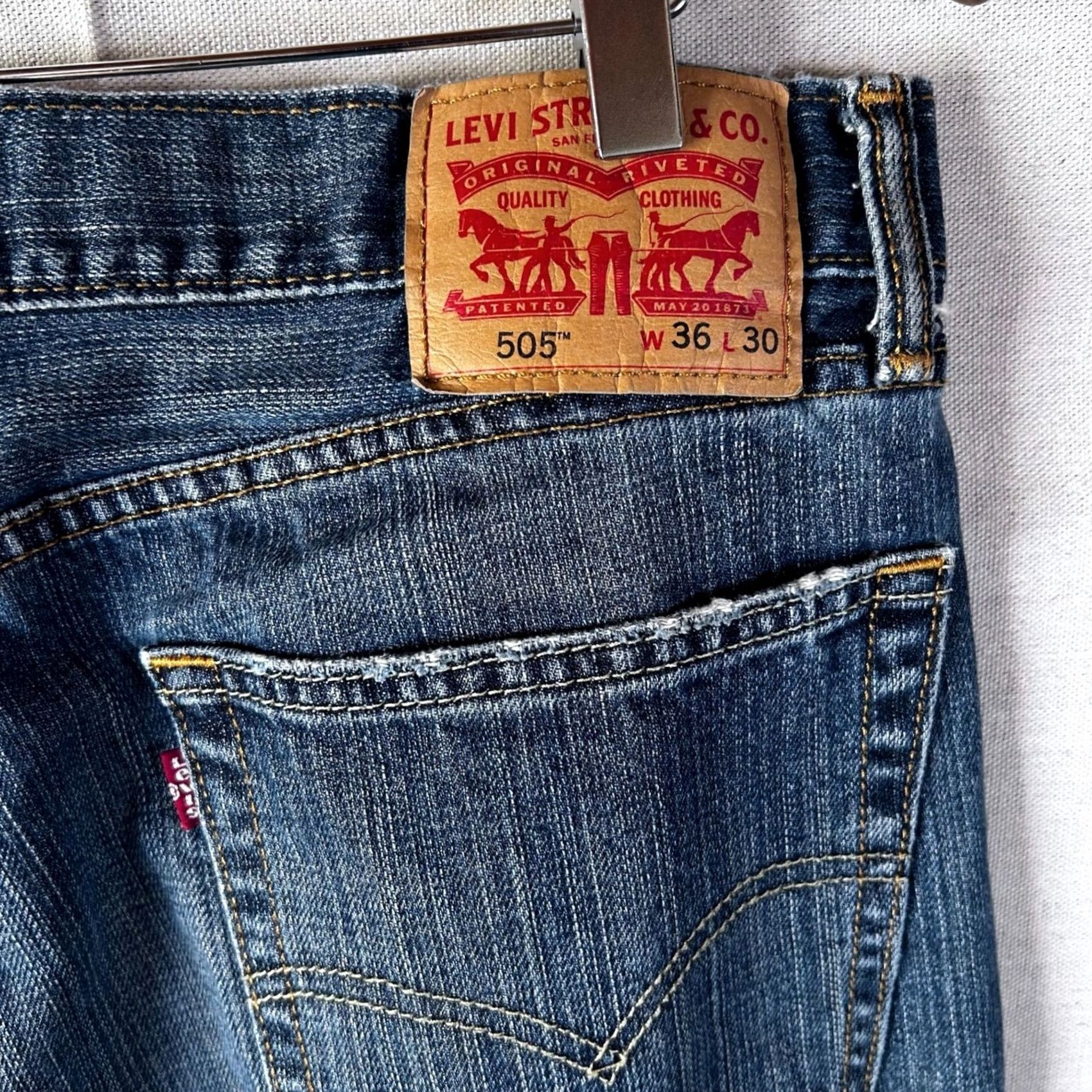 Levi's Levi's 505 Regular Fit Jeans Mens 36x30 Blue Denim 00505-2765 Straight Size US 36 / EU 52 - 5 Thumbnail