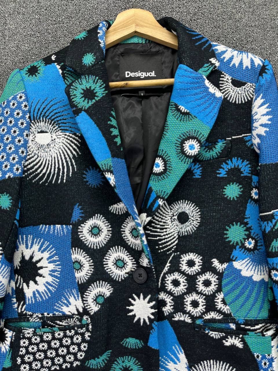 Desigual Vintage Desigual Rare Design Coat Jacket Size US S / EU 44-46 / 1 - 6 Thumbnail