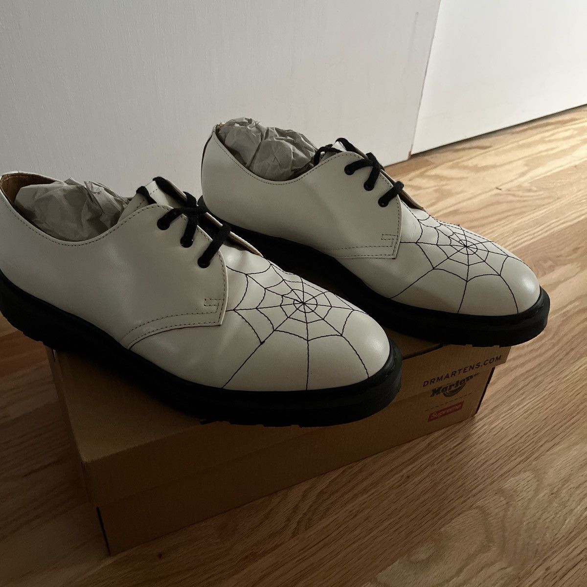 Supreme × Dr.Martens Spiderweb ホワイト Buy Supreme x 1461 'Spiderweb - White' - 27952100 | GOAT