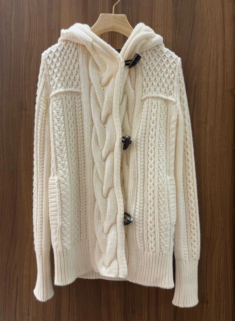 Loro Piana LORO PIANA White cashmere cardigan with hood Size XS / US 0-2 / IT 36-38 - 1 Thumbnail