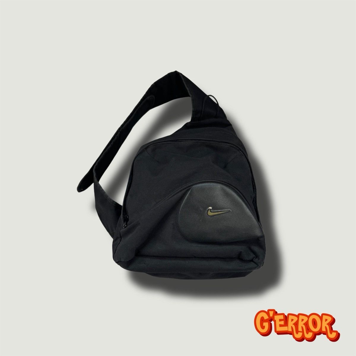 00S Nike Vintage Center Swoosh Gorcpore Sling Bag Crossbody in Black, Men's