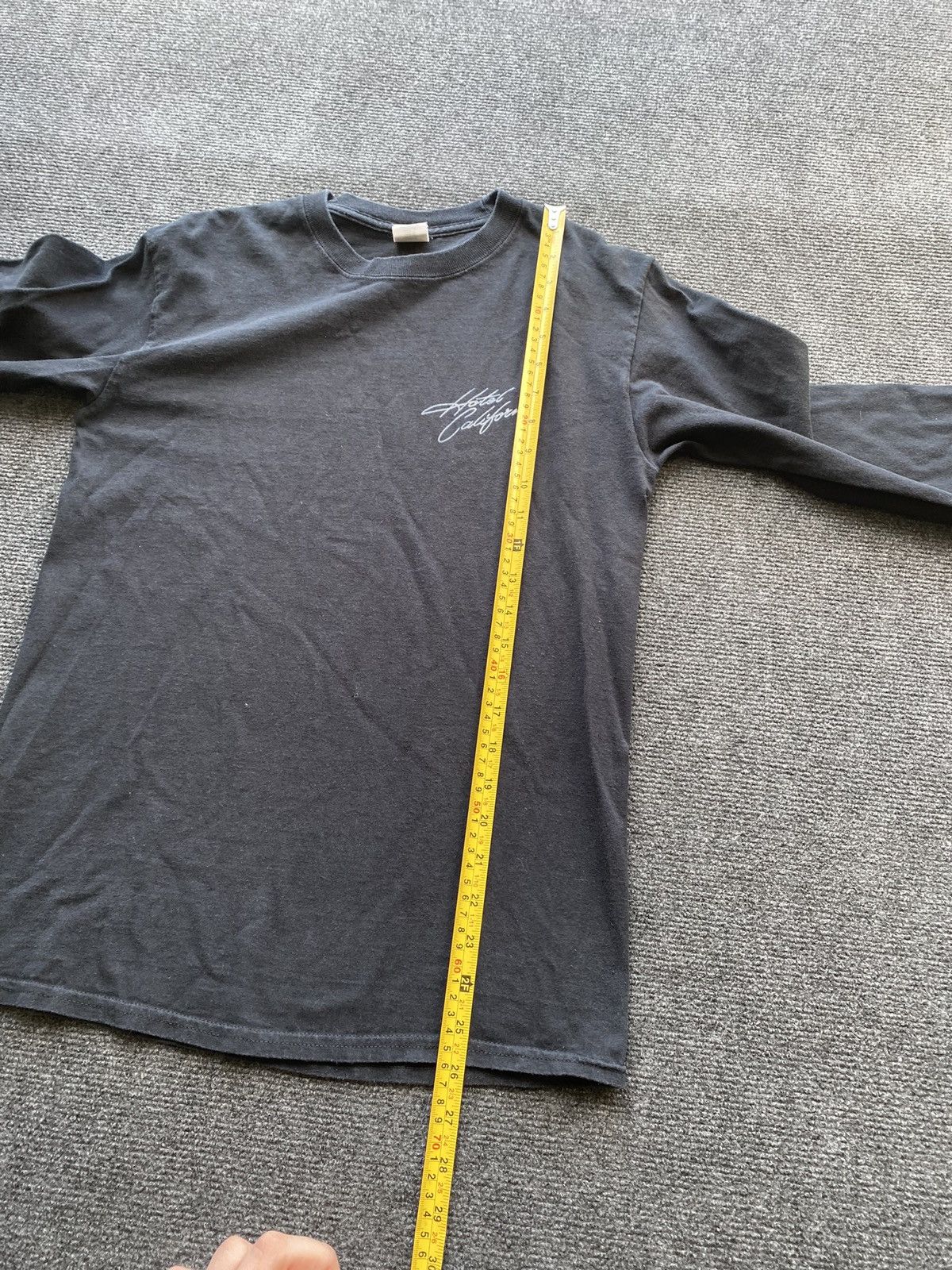 Band Tees 🔥Eagles Hotel California Band Tour Tee Long sleeve vntg Size US S / EU 44-46 / 1 - 7 Thumbnail