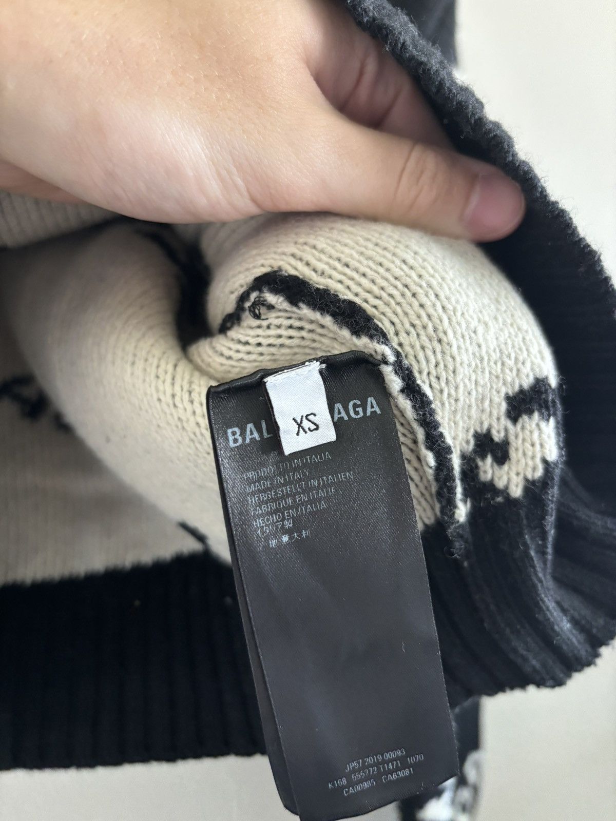 Balenciaga Balenciaga Allover Logo cropped Knit Sweater Size XS / US 0-2 / IT 36-38 - 3 Thumbnail