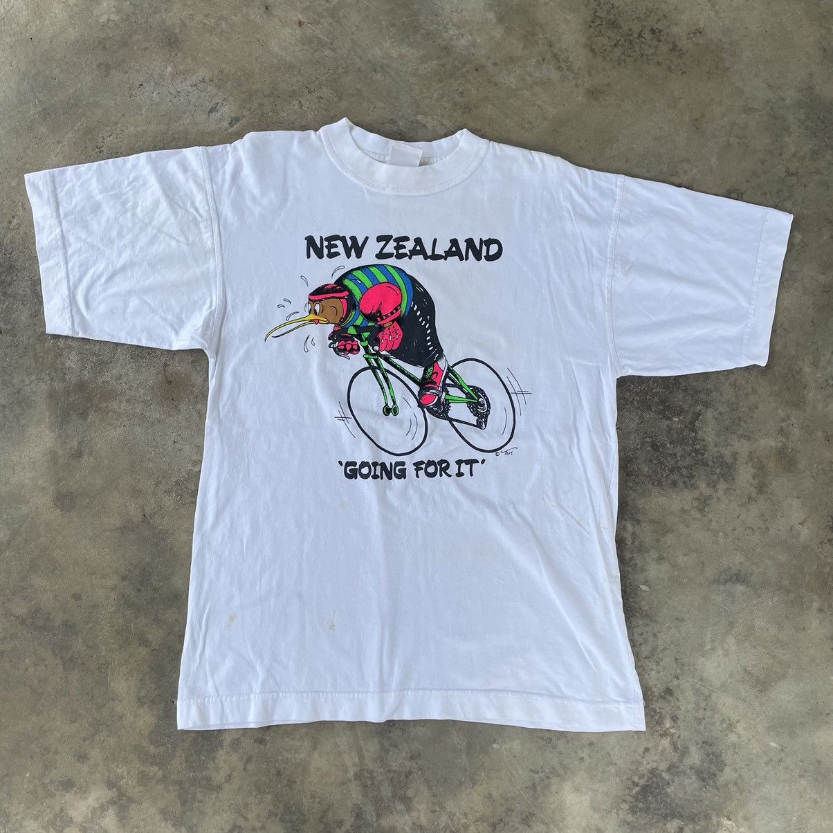 🔥🔥Vintage Katch Kiwi New Zealand Art Work Cartoon Tee