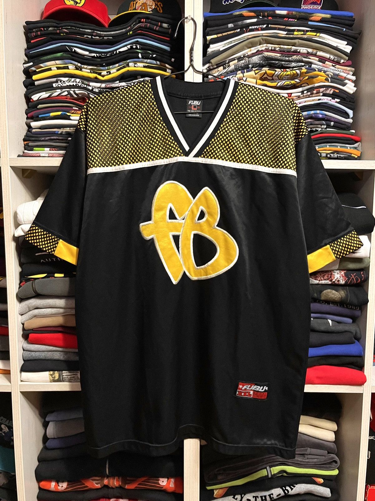 Fubu Vintage 90s FUBU Big Logo Rap Hip Hop T-Shirt Jersey Size US L / EU 52-54 / 3 - 12 Thumbnail
