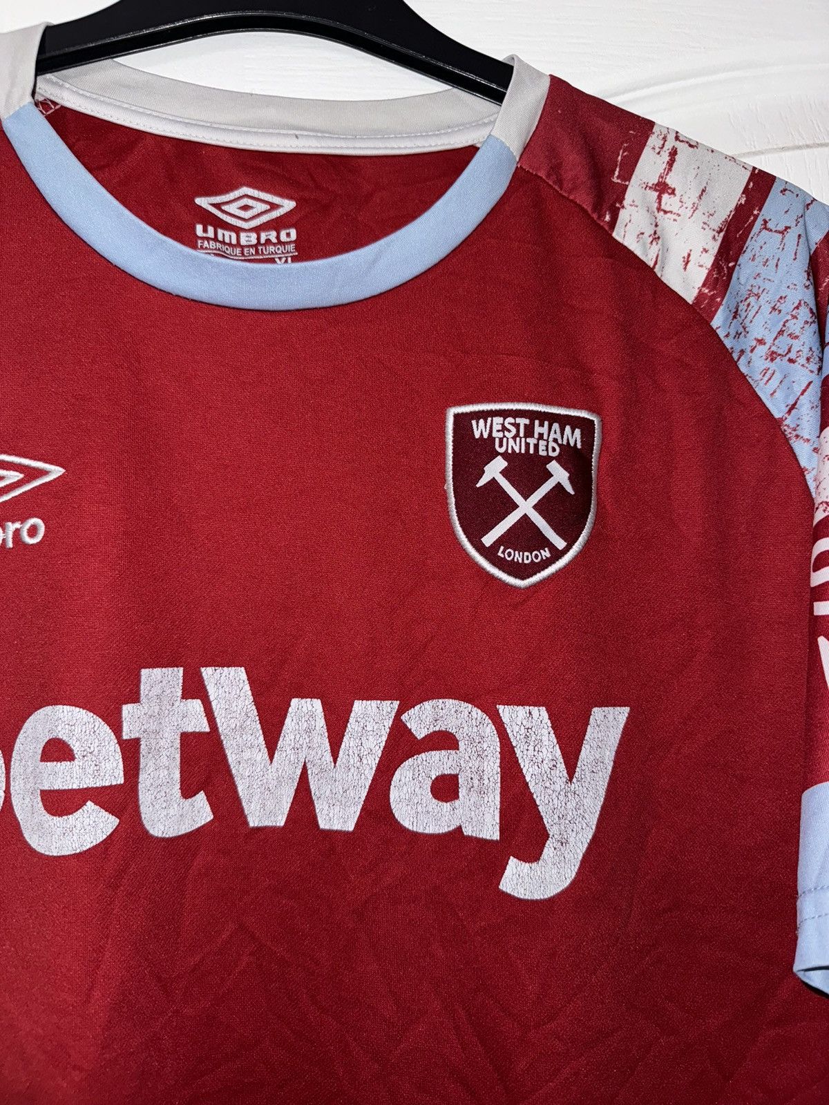 Vintage Vintage West Ham United 2022/23 Umbro Fan Jersey Blokcore XL Size US XL / EU 56 / 4 - 10 Thumbnail