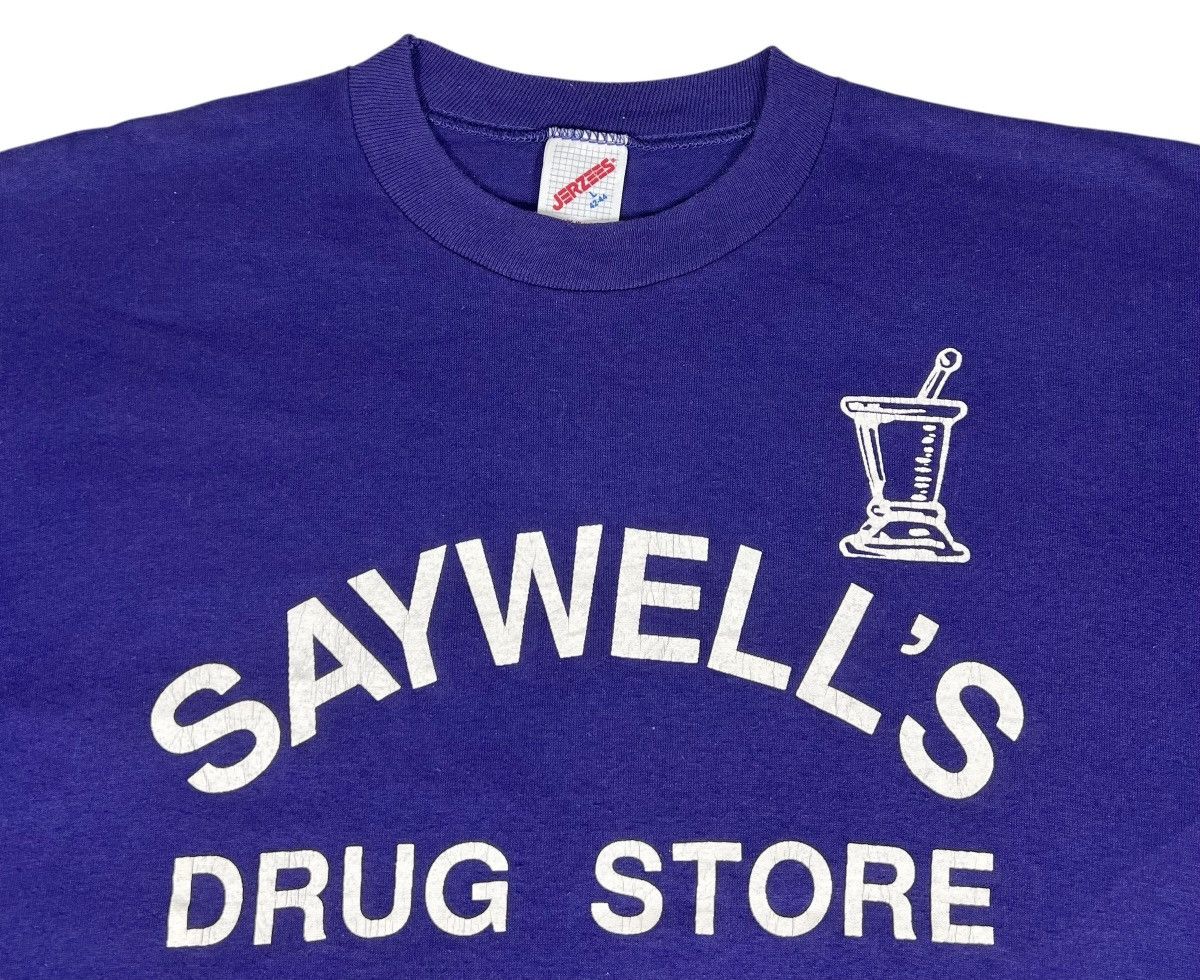 Vintage 1980s Vintage SAYWELL’S DRUG STORE Sports Day Tee Size US L / EU 52-54 / 3 - 3 Thumbnail