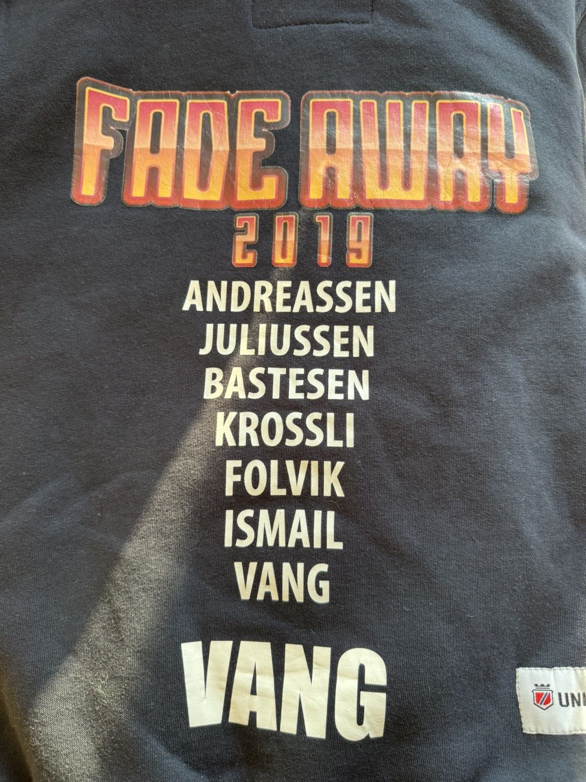 Vintage RARE LOGIC FADE AWAY RAP ALBUM VINTAGE HOODIE Size US S / EU 44-46 / 1 - 4 Thumbnail