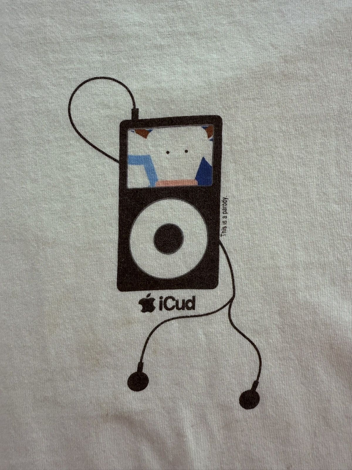 Gildan Vintage Apple iPod iCud Y2K Prince Edward Island parody Size US XL / EU 56 / 4 - 2 Thumbnail