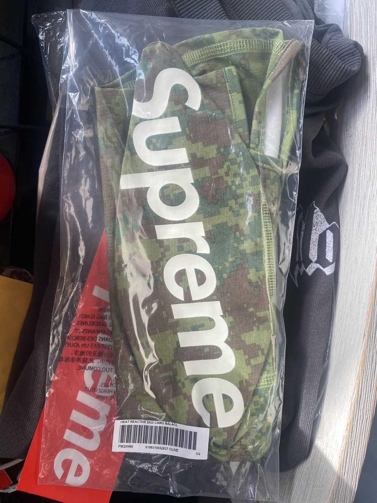 Supreme Supreme Heat Reactive Balaclava Size ONE SIZE - 1 Thumbnail