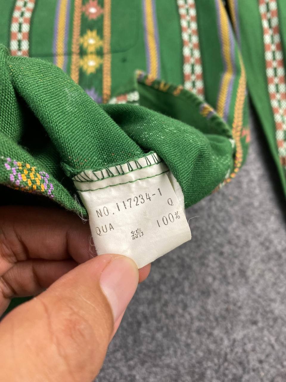 Vintage vintage good feeling navajo design shirt nice design Size US L / EU 52-54 / 3 - 5 Thumbnail