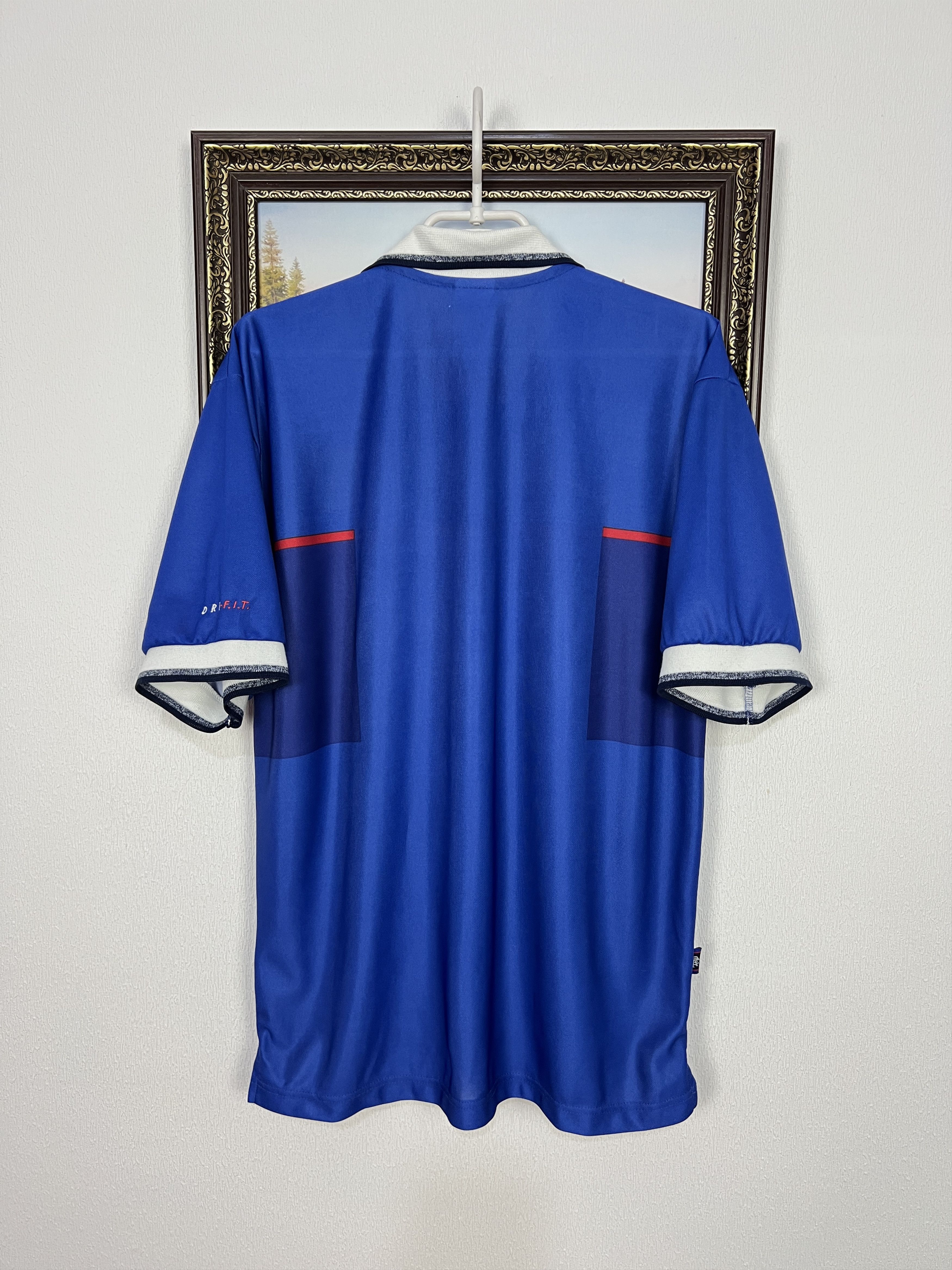 Nike Rangers Home football shirt 1997 Soccer Nike Jersey Size US M / EU 48-50 / 2 - 11 Thumbnail