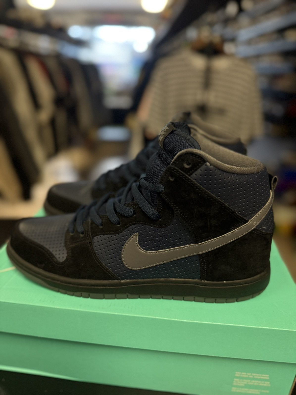 Nike Nike SB Dunk High Gino Ianucci 2.0 2017 SIZE 11 w/ Box 🔥 Size US 11 / EU 44 - 5 Thumbnail