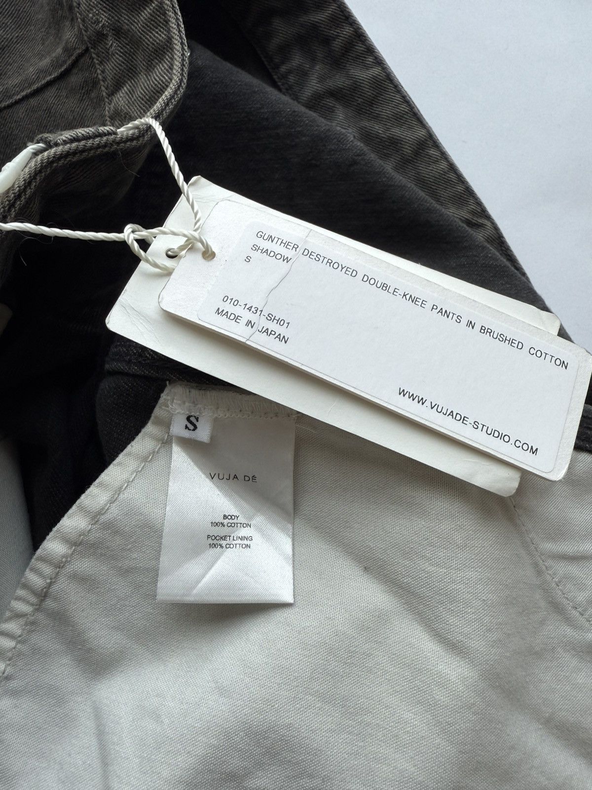 Vuja De VUJDAE GUNTHER DESTROYED DOUBLE-KNEE PANTS IN BRUSHED Size US 32 / EU 48 - 5 Thumbnail