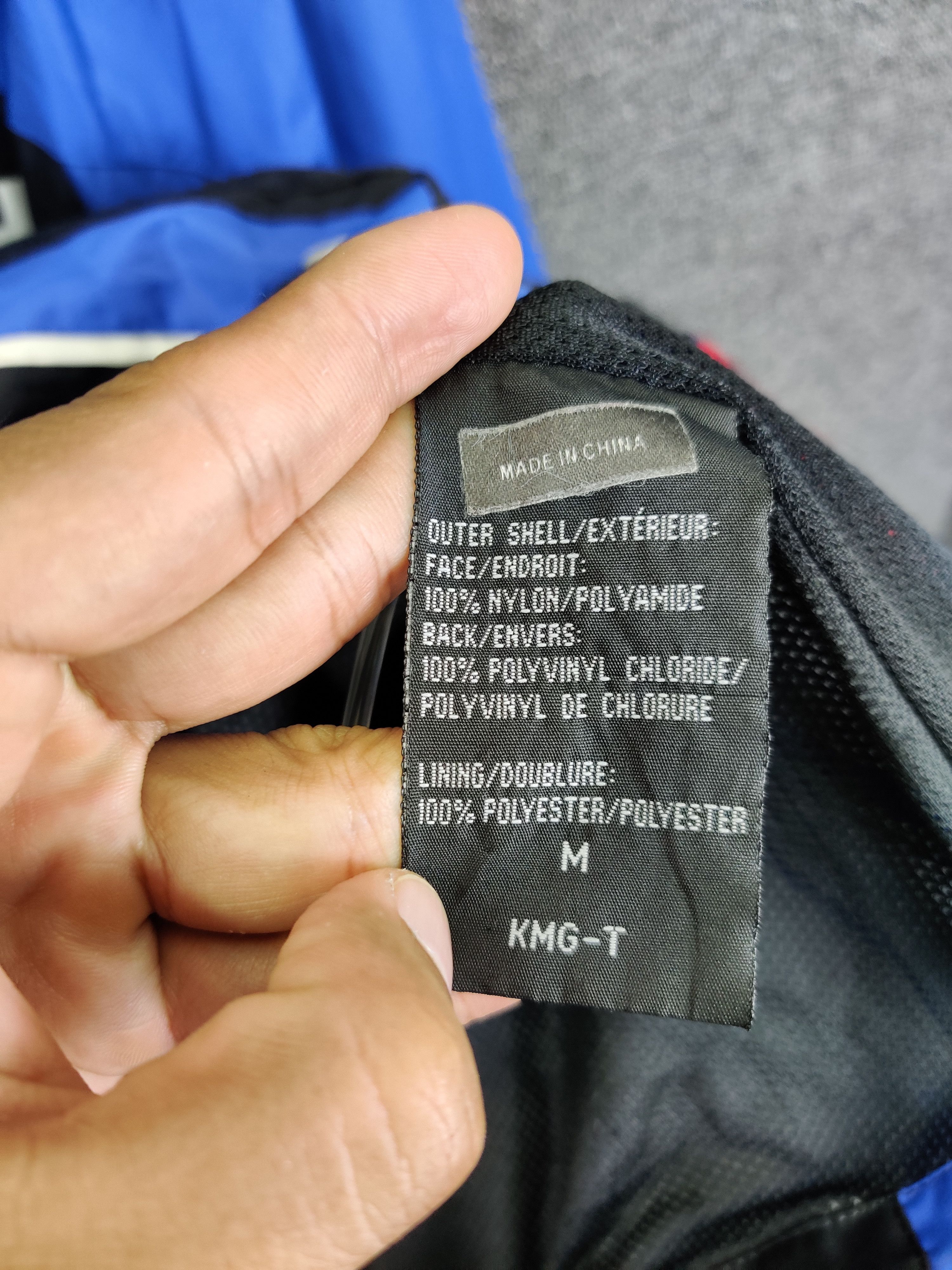 Helly Hansen Vintage Helly Hansen Waterproof Light Jacket Size US M / EU 48-50 / 2 - 18 Thumbnail
