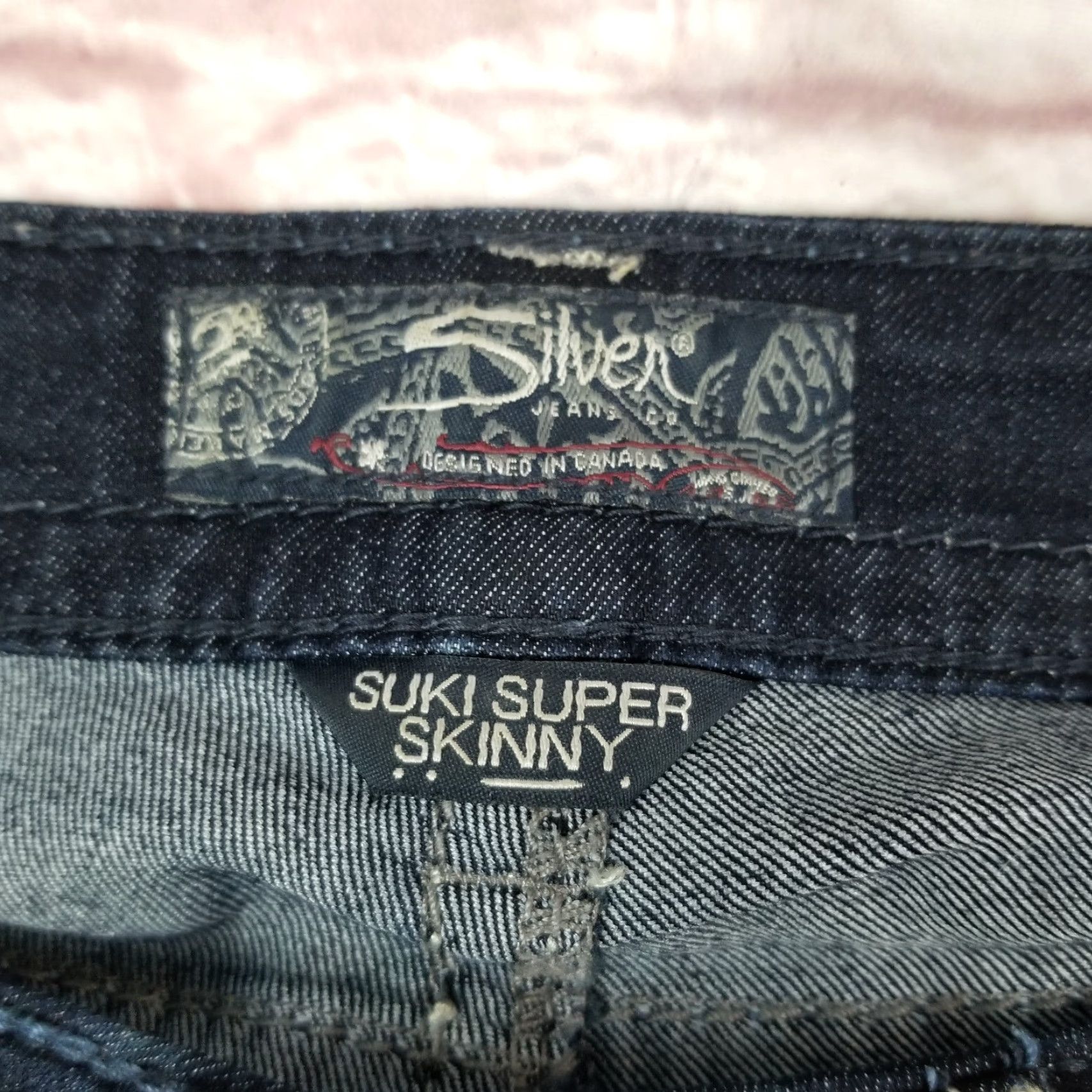 Silver Jeans Co. VINTAGE Silver Jeans Junior Teens 27 x 30 Suki Super Skinny Dark Wash Denim Embroilered Size 27" / US 4 / IT 40 - 6 Thumbnail