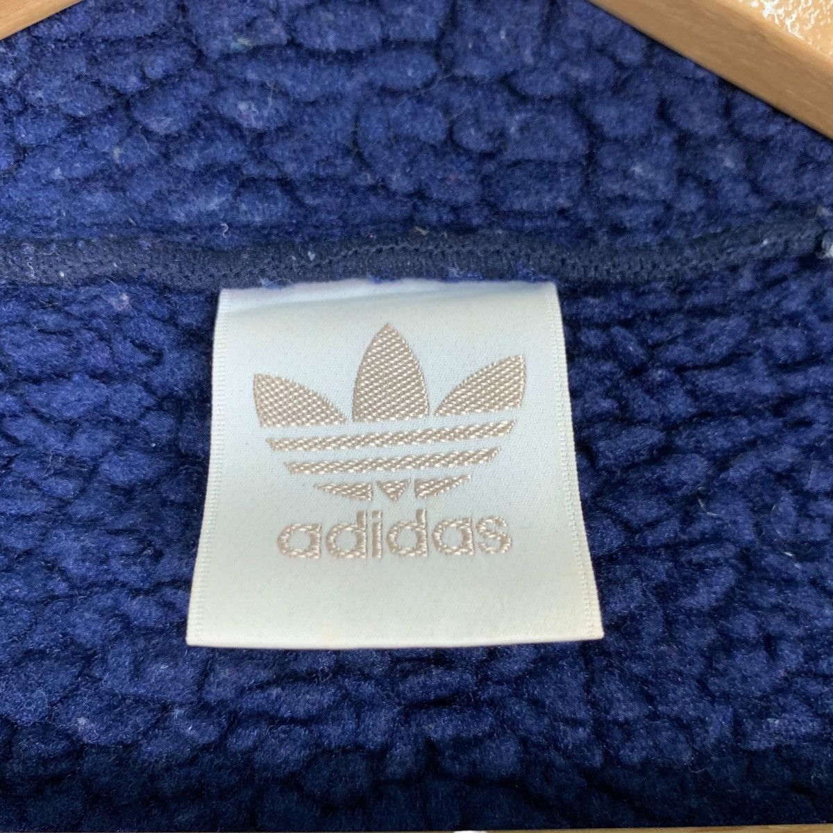 Adidas 90's ADIDAS Embroidery Logo Deep Pile Fleece Vest #1156-C53 Size US L / EU 52-54 / 3 - 15 Thumbnail