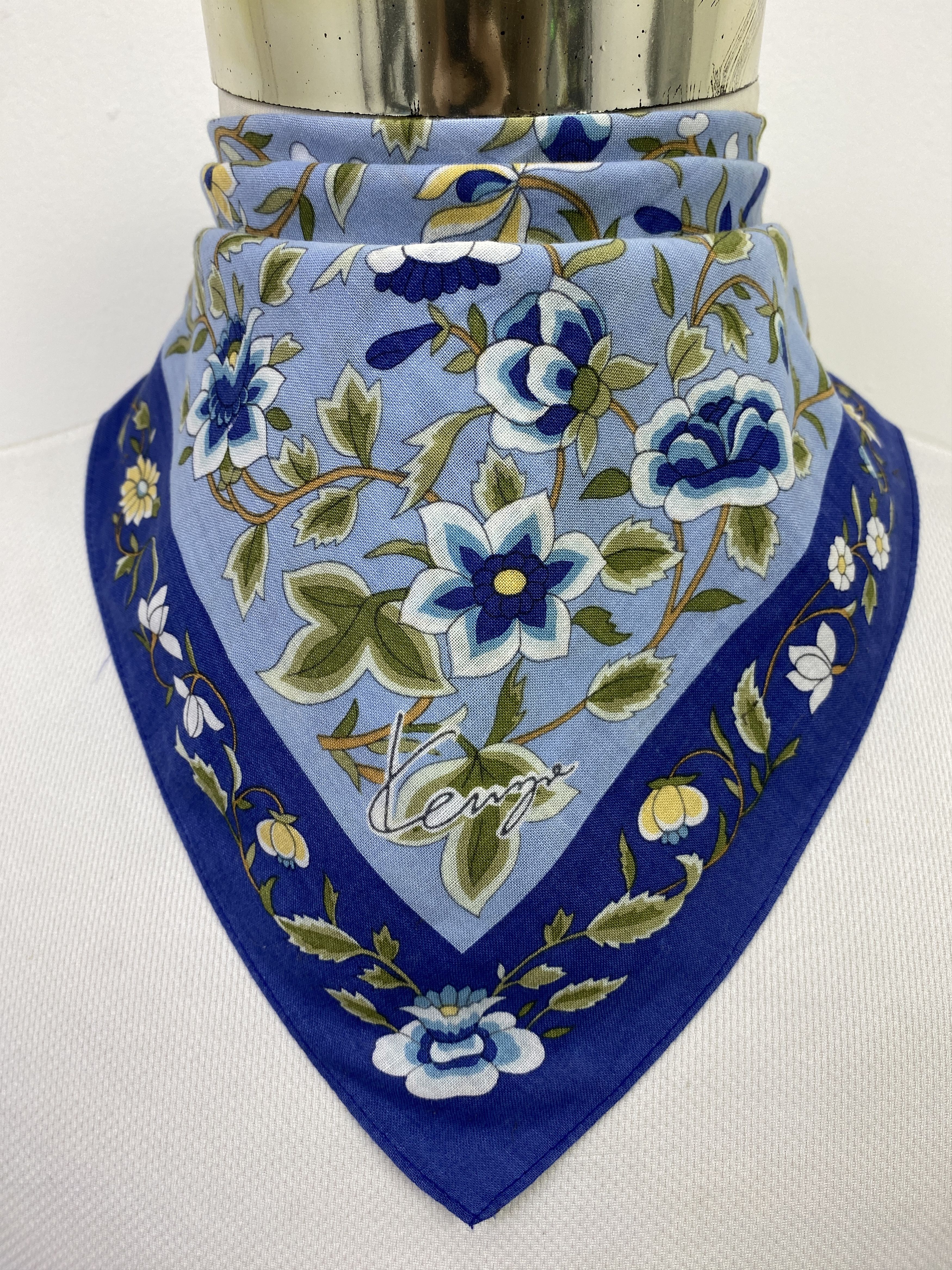 Kenzo Vintage Kenzo Handkerchief / Neckerchief KT0077 Size ONE SIZE - 1 Thumbnail