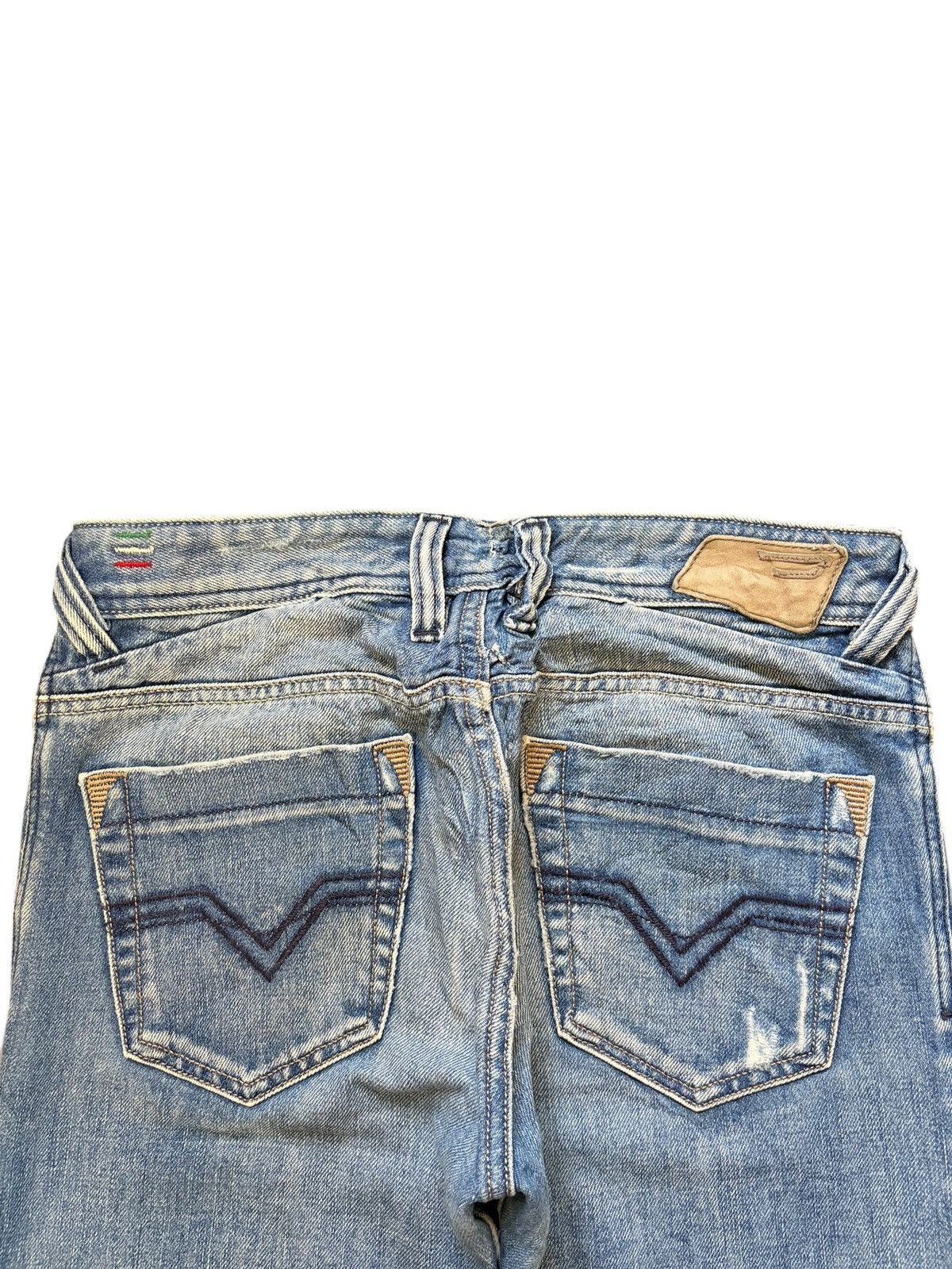 Diesel Vintage Italy Diesel Trouleg Faded Wash Distress Flare Jeans Size US 28 / EU 44 - 4 Thumbnail