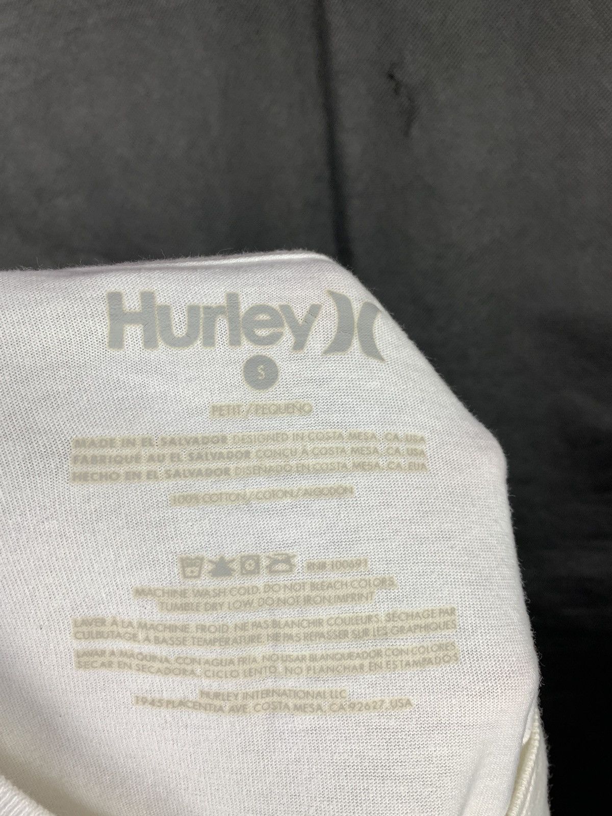 Hurley Offer! Hurley Box Logo Hawaii Surf Skate Tees Size US S / EU 44-46 / 1 - 5 Thumbnail