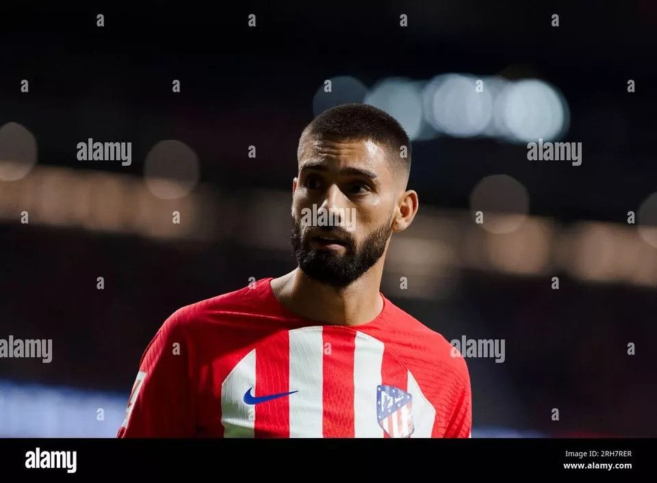Nike ATLETICO MADRID 2023 2024 CARRASCO FOOTBALL SOCCER JERSEY Size US L / EU 52-54 / 3 - 13 Thumbnail