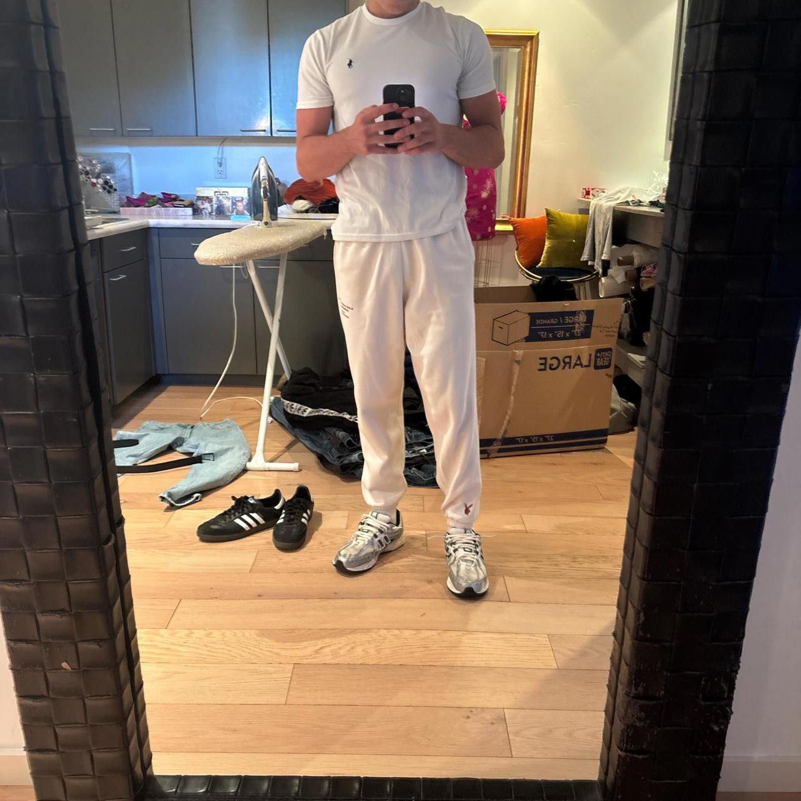 Playboy Playboy White Sweatpants Size US 32 / EU 48 - 1 Thumbnail