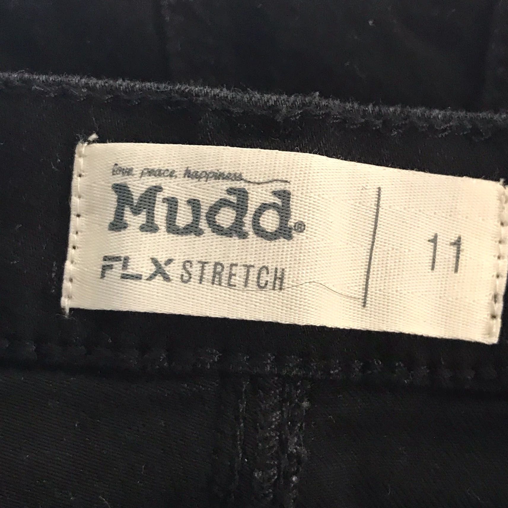 Vintage Mudd FLX Stretch Black Denim Cut-Off Shorts Womens Size 11 Regular 5-Pocket Design Spring Summer Comfort Size 32" / US 10 / IT 46 - 3 Thumbnail