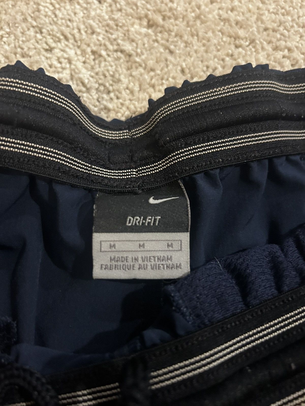 Nike Nike Dri-fit Men’s Navy Athletic Shorts Elastic Waist Sz. M Size US 27 - 5 Thumbnail