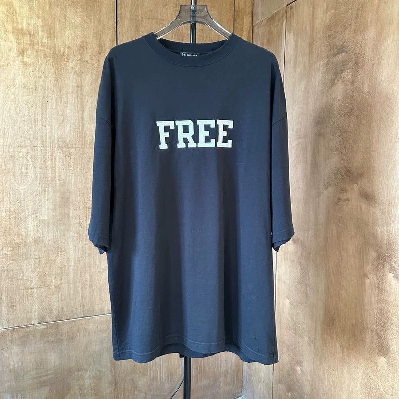 Balenciaga Balenciaga Free letter printed black short sleeves Size US M / EU 48-50 / 2 - 1 Thumbnail